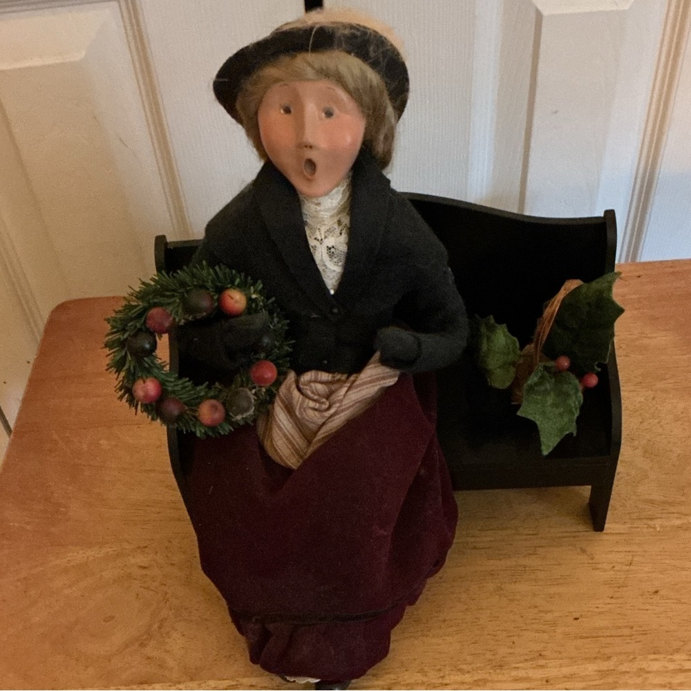 Byers’ Choice Lady Caroler w/Wooden Bench